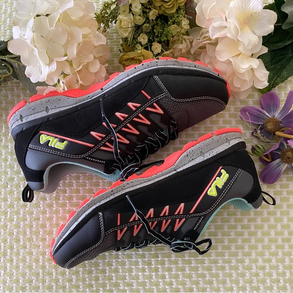 Fila Woman’s Sneakers - Picture 9 of 9